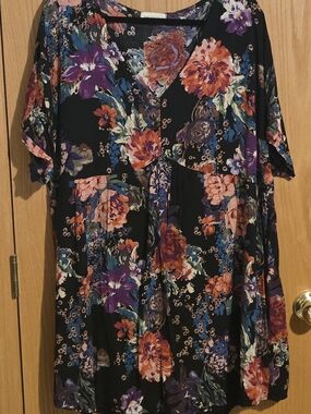 Black Floral V-Neck Tunic Dress